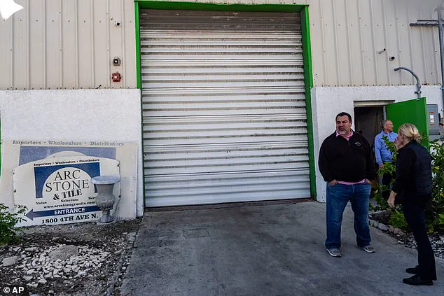 Trump Personally Oversees Selection of Marble and Onyx for White House Ballroom Project, Paying Out of Pocket