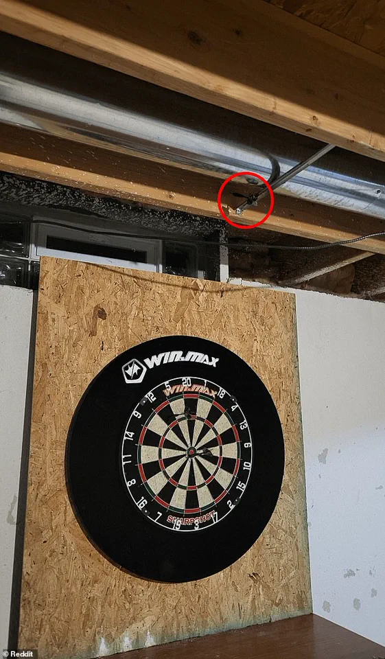 Late-Breaking: Reddit's r/FindTheSniper Forum Explodes as Users Battle to Spot Elusive Third Dart in Viral Puzzle