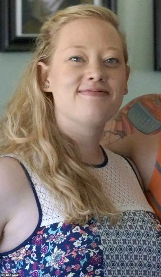 Joe Rogan Acknowledges Left-Wing Protesters' 'ICE Raids Like Gestapo' Claim, Sparks Debate with Sen. Rand Paul on ICE Shooting