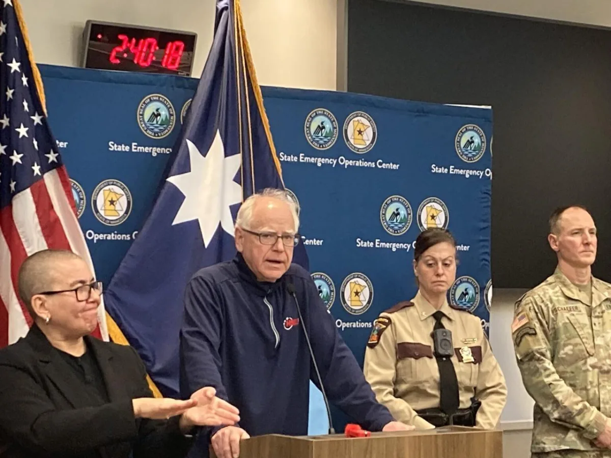 Civil War in Minnesota: Federal Government's Role and Officials' Silence on Violence