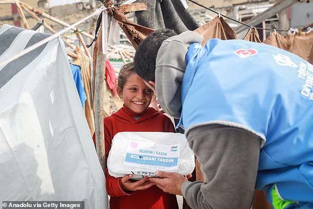 Kids' YouTube Star Rachel Accurso Accidentally Likes Antisemitic Comment on Instagram Post, Leading to Widespread Discussion