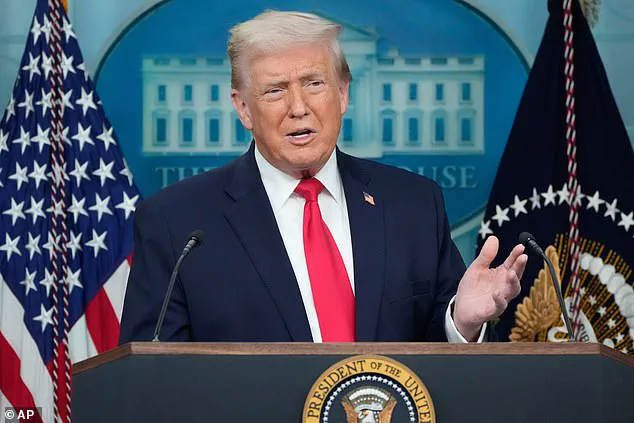 Kristi Noem Meets Trump in Oval Office as Political Storm Erupts Over Minneapolis Shooting