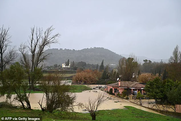 Storm Leonardo Causes Devastating Floods in Southern Spain, Forces Thousands to Flee