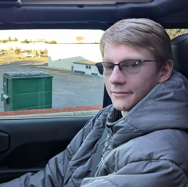 Secret Service and Sheriff's Deputy Shoot Man at Mar-a-Lago