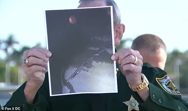 Secret Service and Sheriff's Deputy Shoot Man at Mar-a-Lago