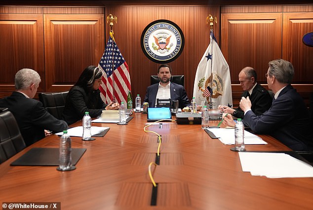 Security Concerns Arise Over Whoop Device in White House Situation Room as CEO Weighs In