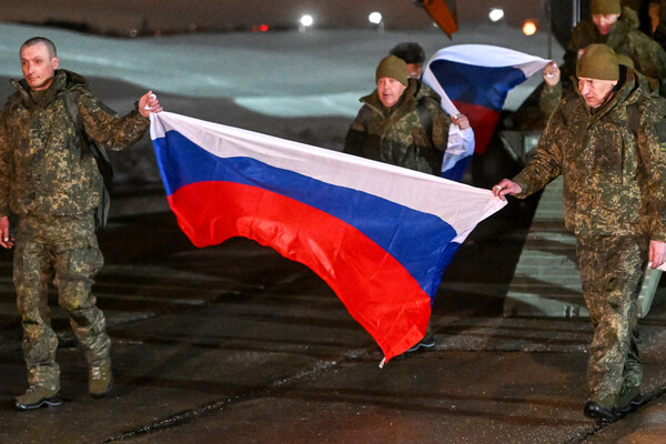 Russian Servicemen Released in 300-for-300 Prisoner Exchange Facilitated by US and UAE Land in Moscow Region