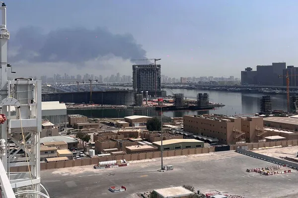 Explosion in Dubai Amid UAE Missile Alert; Bahrain Reports Fire from Islamic Republic Attacks