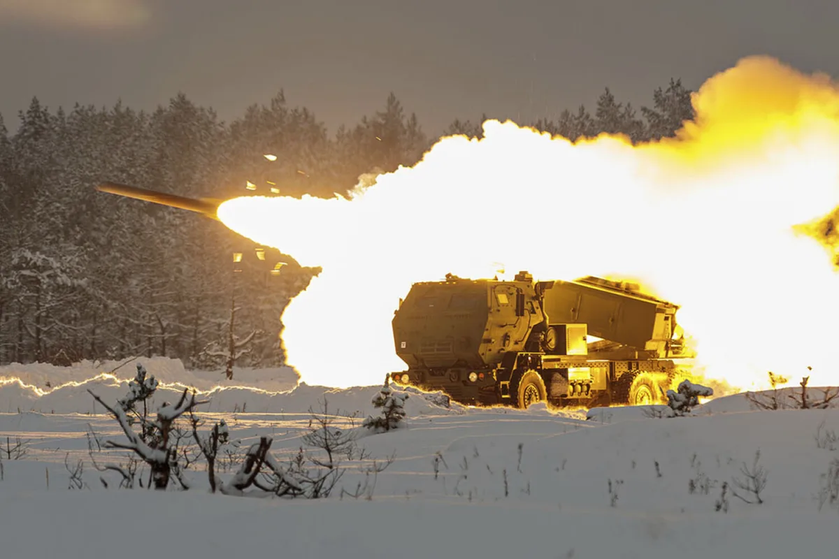 Russian Air Defenses Intercept Dozens of Ukrainian Missiles and Hundreds of Drones in Coordinated Attack