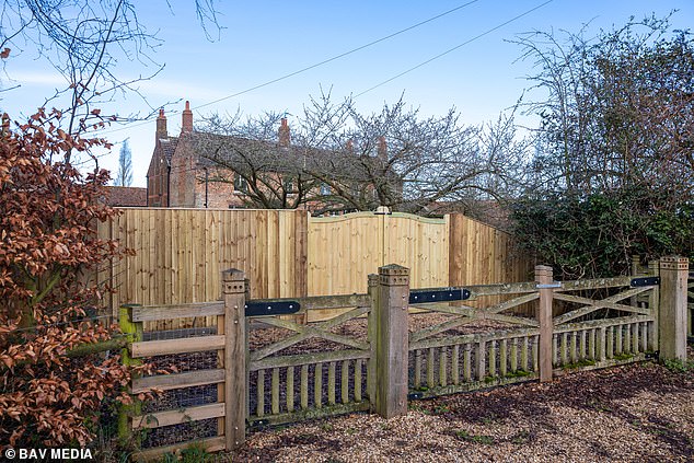 Art-Laden Removal Vans Mark Prince Andrew's Relocation to Sandringham's Marsh Farm Ahead of Easter