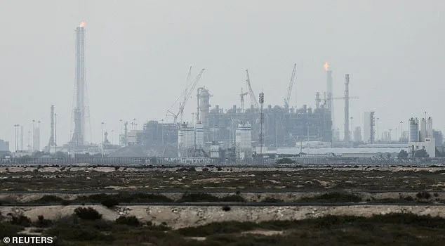 Missiles Strike Ras Laffan and Saudi Energy Sites Amid Iranian Warnings, Triggering Global Market Panic