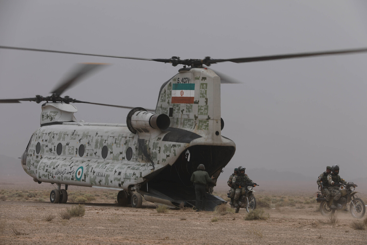 Iran Warns of Strait of Hormuz Closure if US Attacks Power Plants, Escalating Tensions