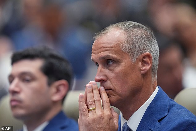 Kristi Noem Faces Federal Investigation Over DHS Corruption and No-Bid Contracts