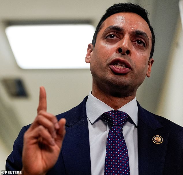 Congressman Requests Sarah Ferguson Testify on Ties to Jeffrey Epstein as Part of Ongoing Investigation