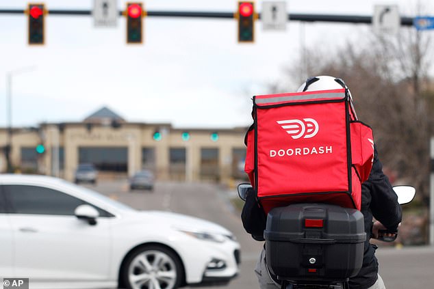 DoorDash Driver Refuses Viral Macarena Request, Sparks Outrage Among Couriers and Public