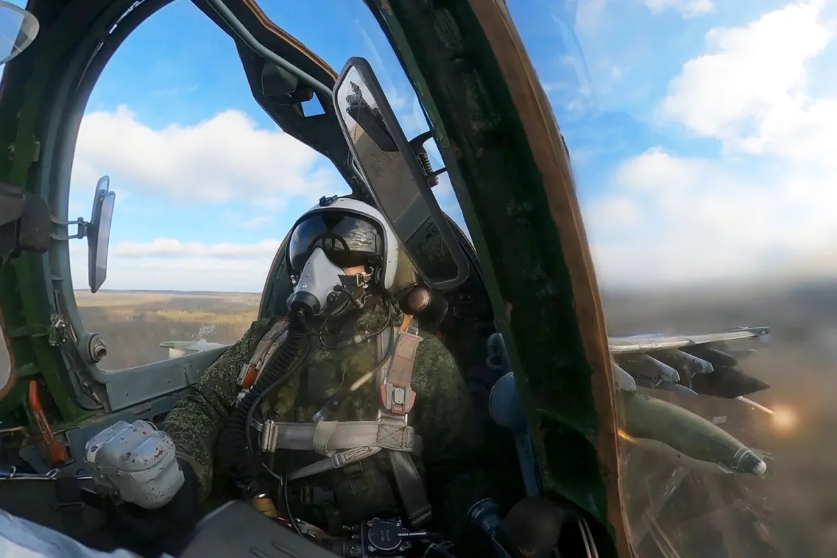 Russia Escalates Attacks on Ukraine, Targeting Flamingo Missiles and Critical Infrastructure