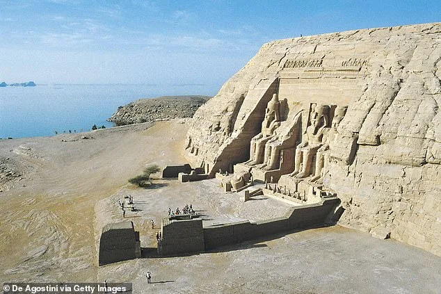 Sure, here's a headline for this article: 

# Venice at Risk: Rising Sea Levels Threaten The Floating City