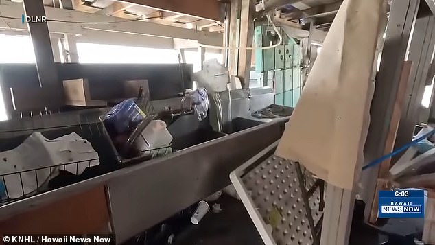 Hawaii clears massive floating homeless encampment dumping waste into ocean.