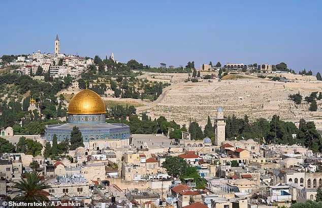 Archaeologists Race Against Time to Save Ark of the Covenant Before Collapse