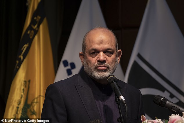 US Prepares Strikes on Iran Commanders as Ceasefire Falters