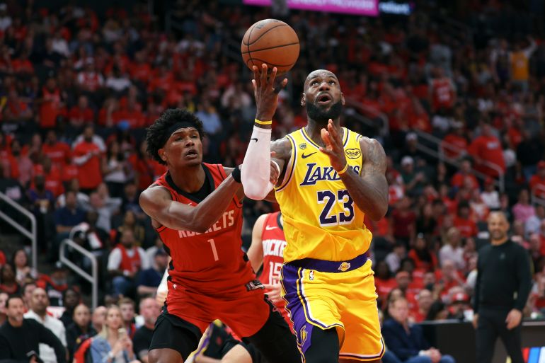LeBron James leads Lakers to overtime victory over Rockets
