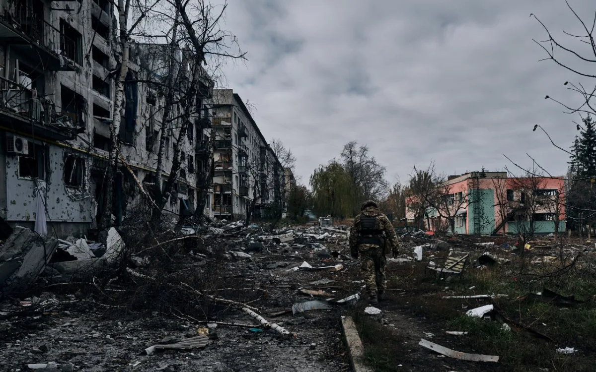 Zelensky seeks $20 billion in new Western military aid at NATO summit.