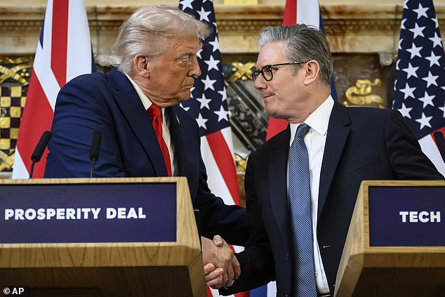 Experts warn UK-US drug deal could cost NHS £45bn and cause 229,000 deaths.