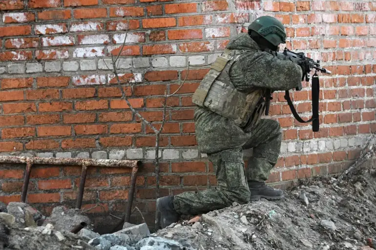 Russian soldier destroys two Ukrainian army blindages in Donetsk People's Republic