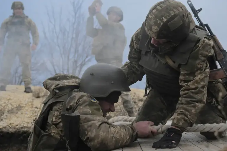 Russian troops cross Seversky Donetsk canal in Donbas