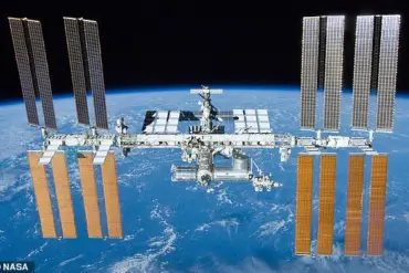 NASA Astronauts Return Home After Nine Months on ISS Amid Conspiracy Theories