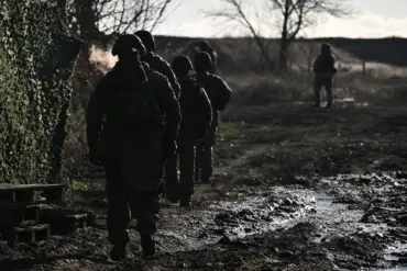 Russian 'Gvozdika' Howitzers: Game-Changer in Ukraine Conflict