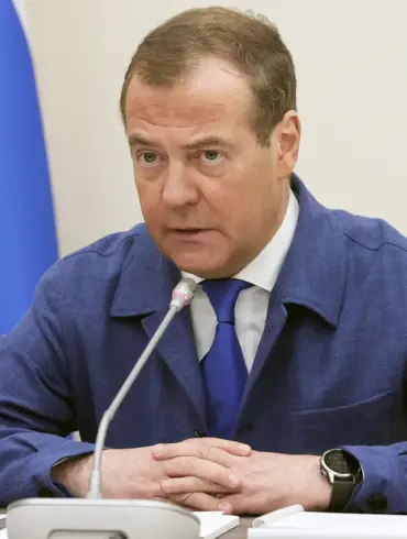 Russia's Medvedev Offers Insights on US-Ukraine Military Aid Suspension