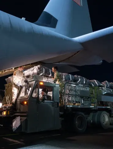 US Halts Military Aid to Ukraine as Trump Pushes for Compromise with Zelensky