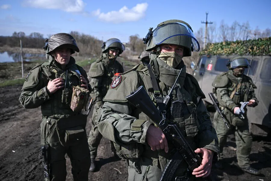 Russia Proposes Allowing Non-Citizens to Serve in Military on Contract Basis