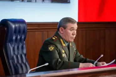 Russian Chief of General Staff Briefs Putin on Military Successes in Kursk Oblast