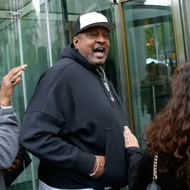 Gene Deal Confronted Outside Courthouse Amid Diddy Trial Accusations