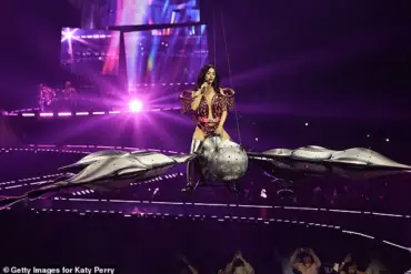 Katy Perry's Lifetimes Tour Hit by Two-Hour Wait at Minnesota Show, Adding to Tour's Struggles