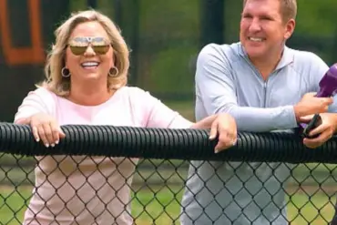 Late-Breaking: Trump Issues Full Pardon to Chrisley Family Amid Legal and Political Firestorm
