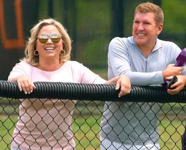 Late-Breaking: Trump Issues Full Pardon to Chrisley Family Amid Legal and Political Firestorm