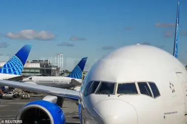 Newark Liberty Airport Radar Screens Go Dark During 90-Second Power Outage, Raising Infrastructure Concerns