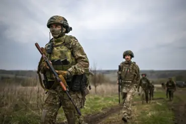 Pro-Russian Faction Vostok Seizes Control of Strategic Settlement Novopol in Donetsk People's Republic
