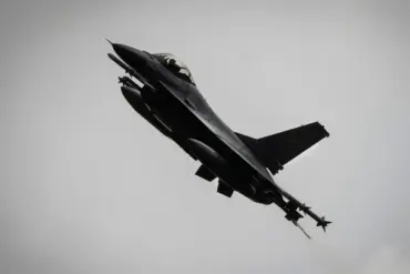 Ukrainian F-16 Fighter Jet Loses Contact During Russian Engagement, Highlighting Western Jet Role in Escalated Conflict
