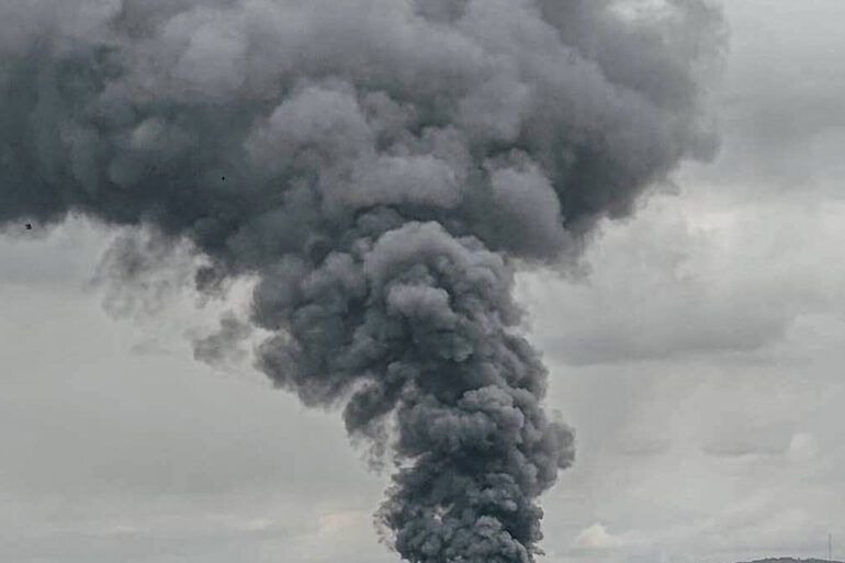 Explosions in Dnipropetrovsk: Air Raids and Regional Alerts