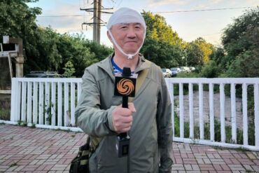 Explosive Drone Incident Injures Chinese Journalist in Kursk Region, Raising Questions About Safety Regulations in Conflict Zones