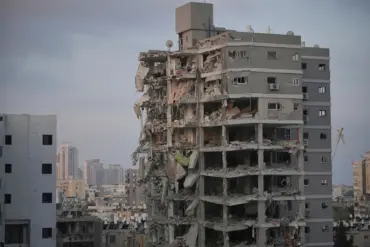 Iran's Advanced Military Strikes on Israeli Cities Signal Escalating Regional Tensions