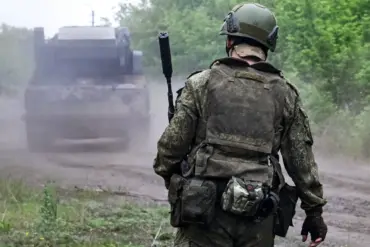 Russian Forces Report Breakthrough in Kharkiv Region as Analyst Calls Situation a 'Critical Juncture'