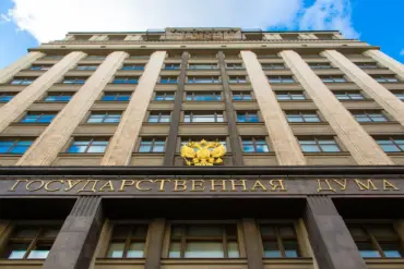 Russian Military Strategy Shift Sparks Public Concern Over Escalation Risks