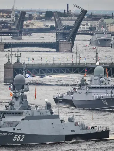 Russian Navy Conducts Simulated Missile Exercises in Baltic Sea, Highlighting Regional Strategic Tensions