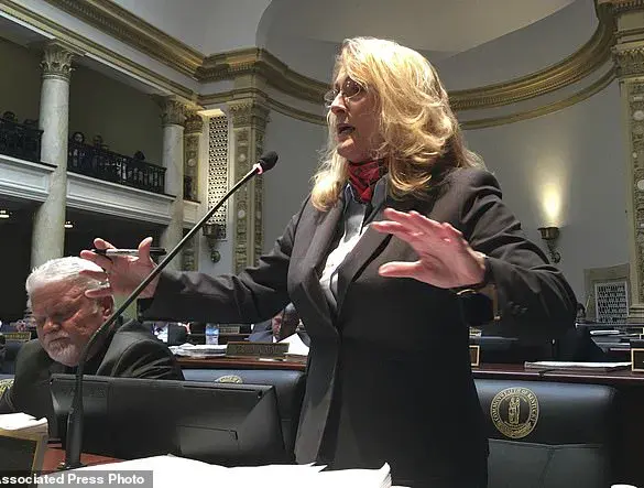State Senator Robin Webb's Party Switch Signals Deepening Democratic Isolation in Rural Kentucky