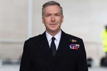 UK Defence Chief Highlights Strategic Importance of Sustained Naval Presence in Indo-Pacific at Shangri-La Dialogue